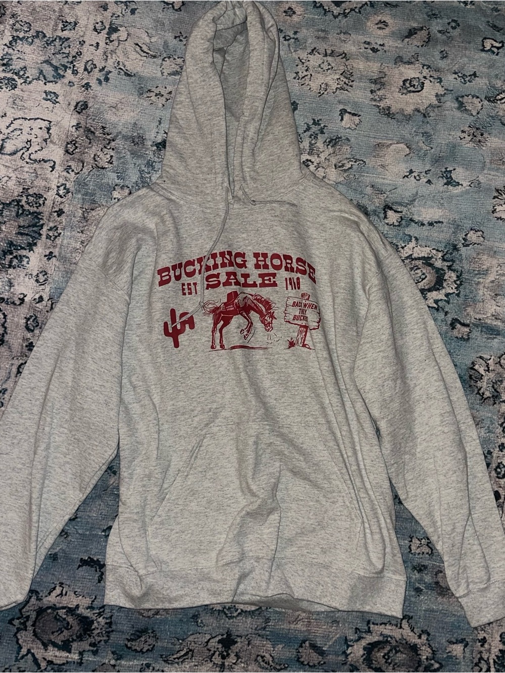 NWOT Cactus Alley Hat Co. Bucking Horse Hoodie Light Grey Size Large Gildan